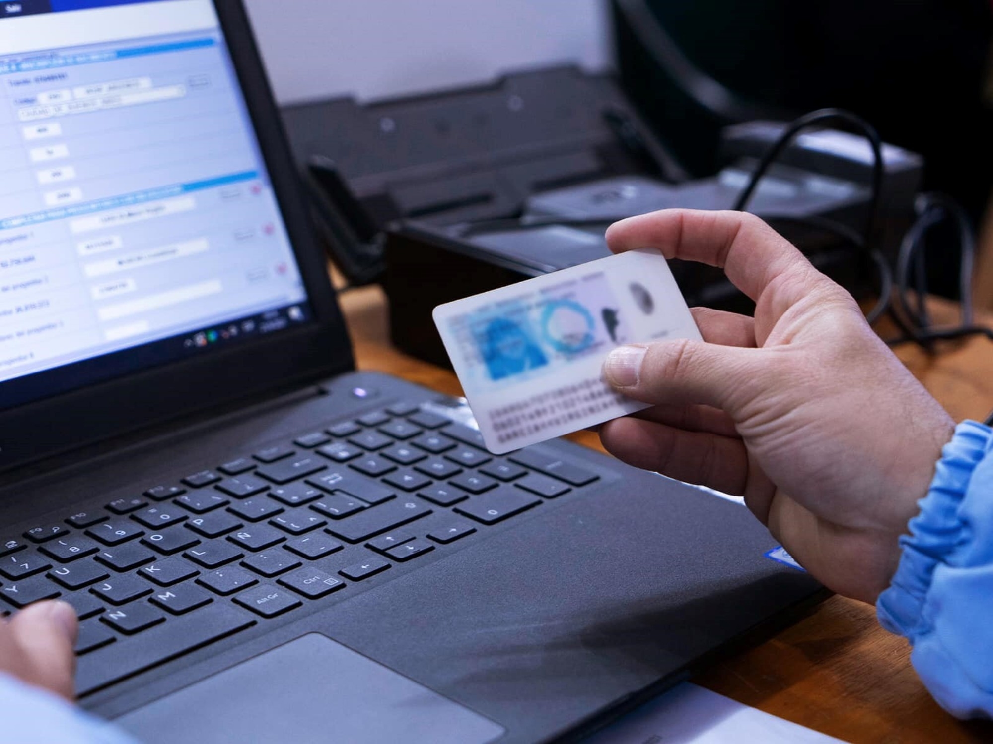 Why you should never send photos of your ID: the safest alternative