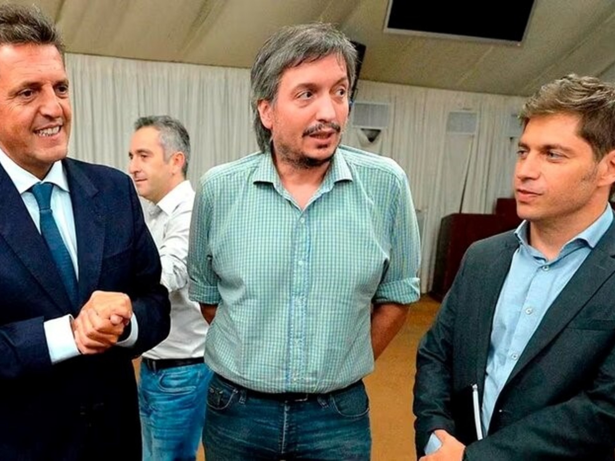 "Vatan Birliği artık yok": Kicillof, Máximo Kirchner'e, PJ belediye başkanlarının La Cámpora'nın baskısı olmadan listelerini oluşturacaklarını söyleyecek.