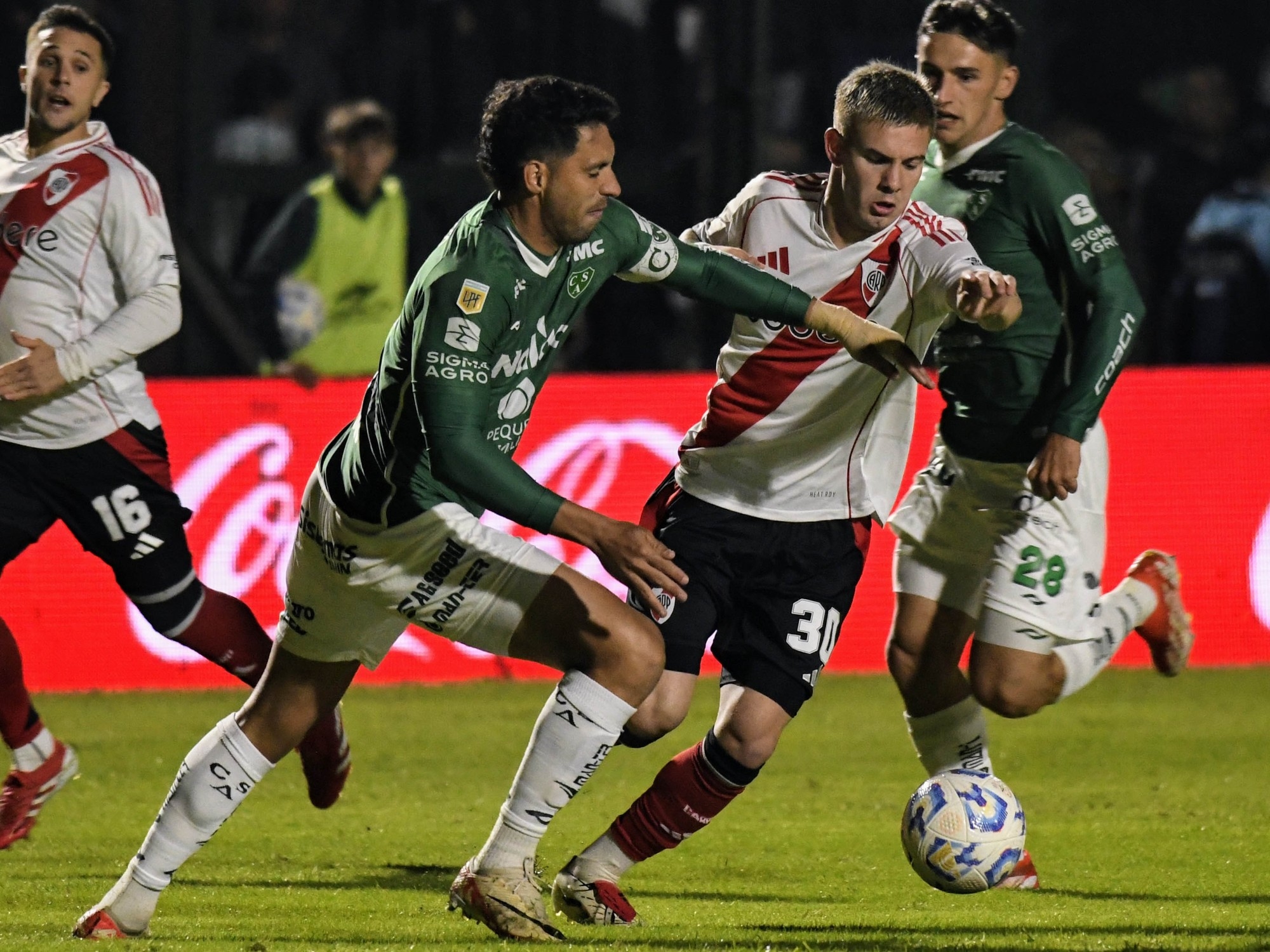 Arjantin futbolunun kaleleri: Insaurralde, Carranza, Bologna ve Sosa; Profesyonel Lig'de yerlerini koruyan kırklı yaşlarındaki takımlar.