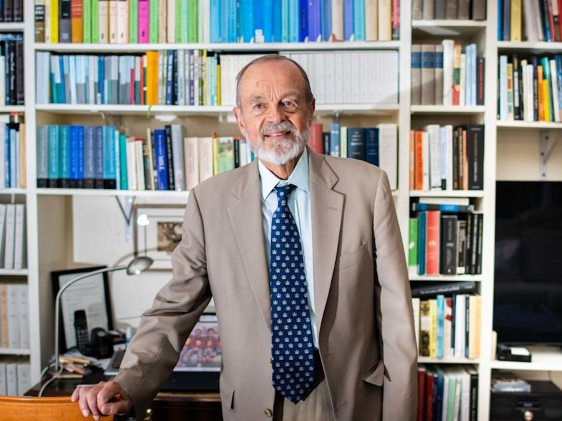 Demokrasinin ekseninin bilim olduğunu iddia eden filozof Philip Kitcher