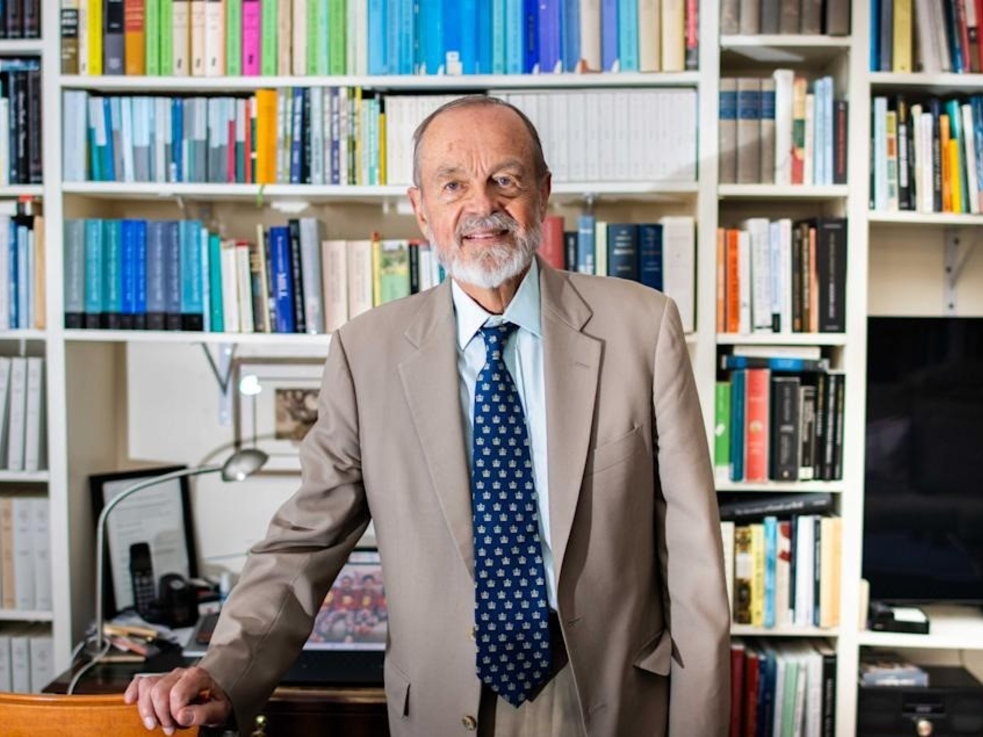 Demokrasinin ekseninin bilim olduğunu iddia eden filozof Philip Kitcher