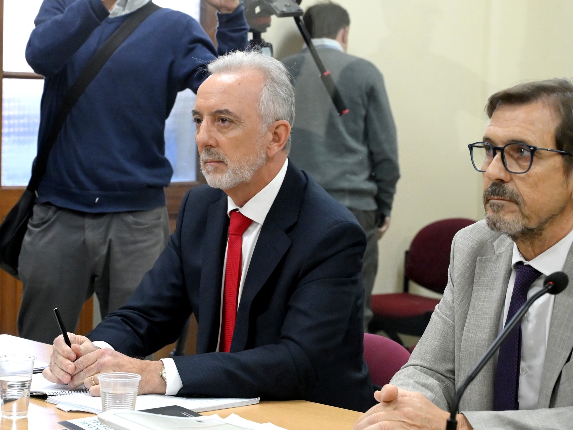 Milei a accepté la démission du juge fédéral Marcelo Bailaque, accusé de liens avec le trafic de drogue à Rosario.