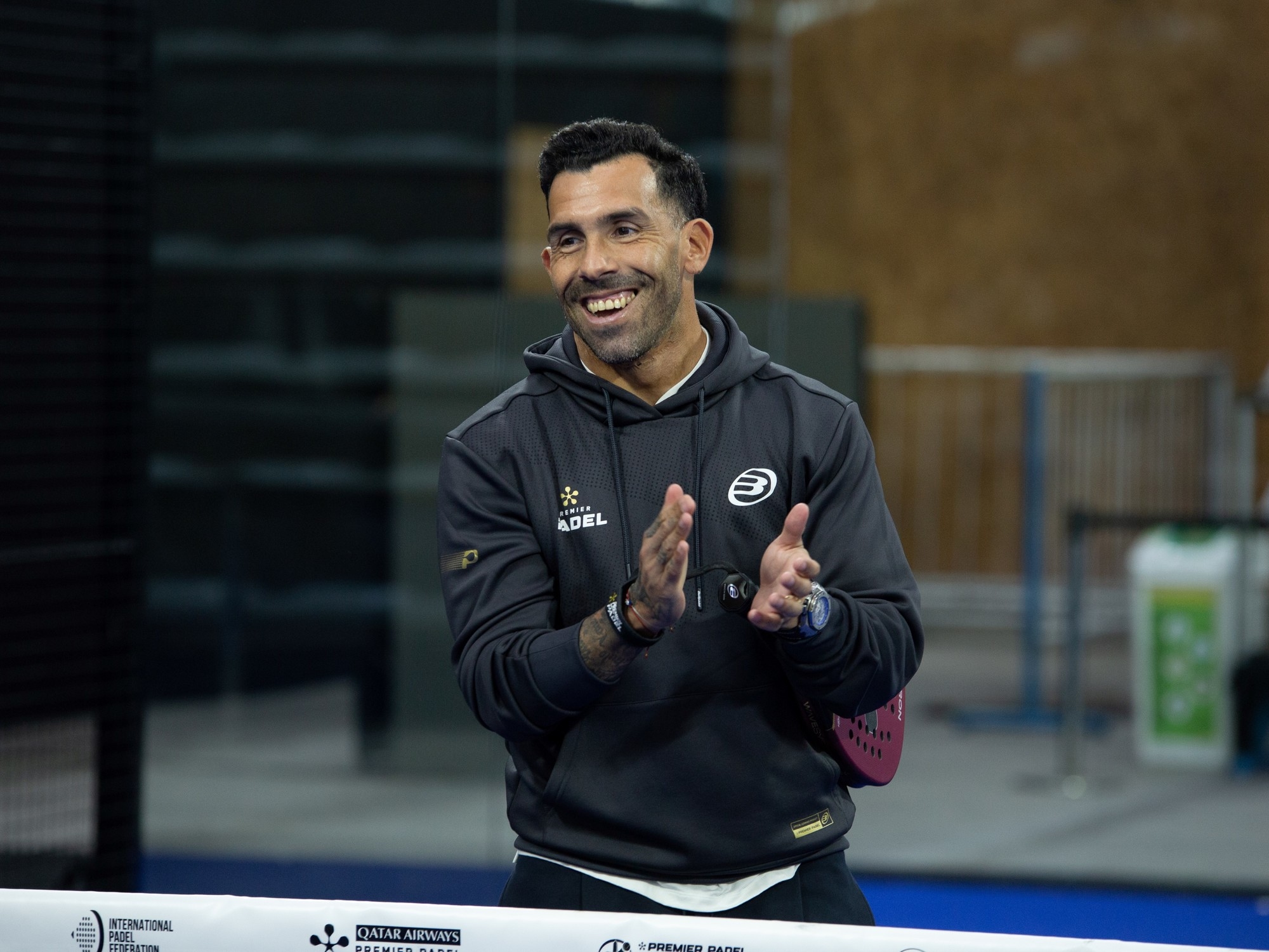 Carlos Tevez z żalem mówił o drużynie Boca Juniors, „która nie potrafi znaleźć swojej drogi”, choć chwalił przybycie Russo jako trenera: „To sprawia, że ​​jestem bardzo szczęśliwy”.
