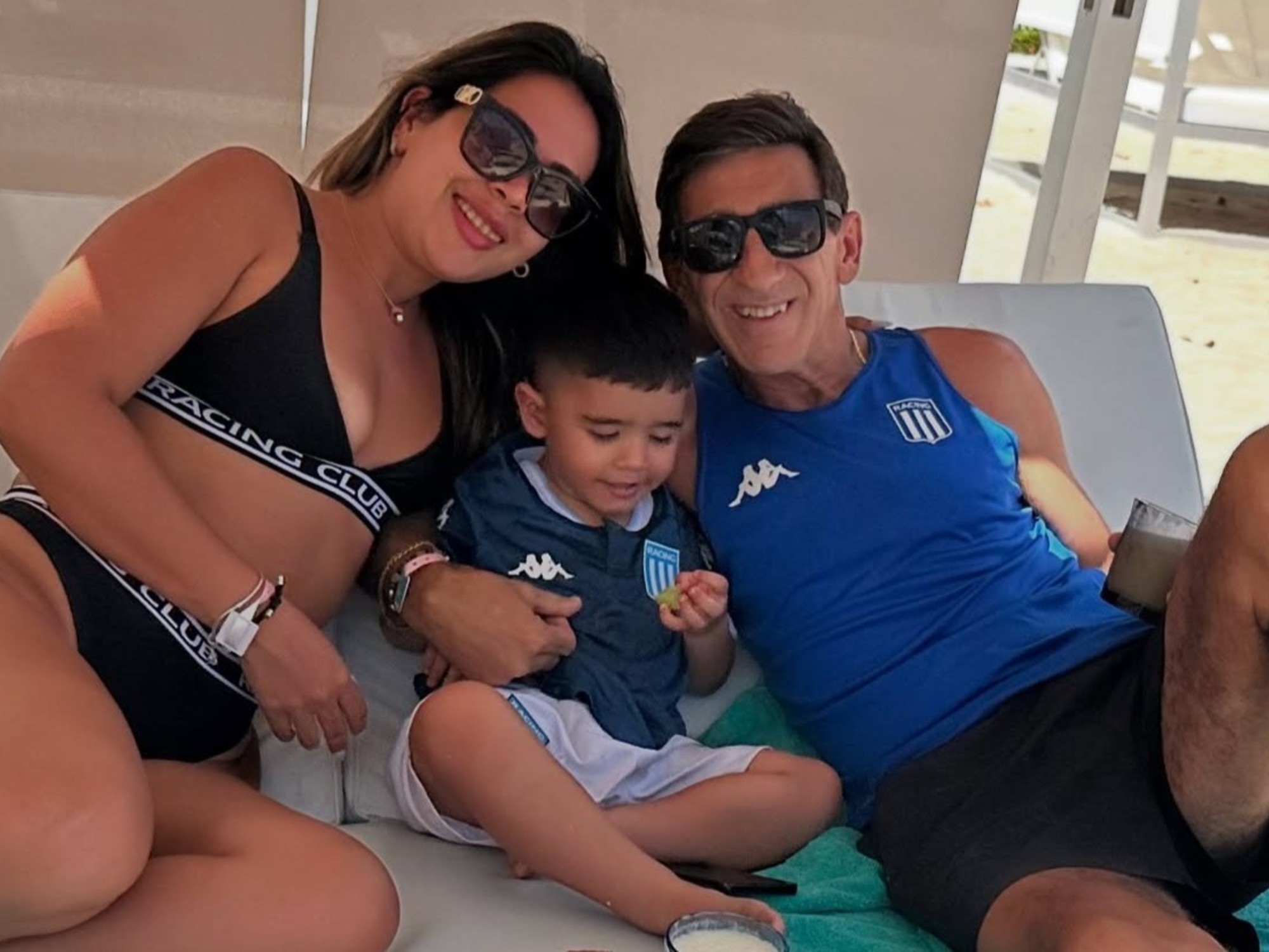 Gustavo Costas, in vacanza con la famiglia ma impegnato nel Racing: il suo forte messaggio ai giocatori perché giochino per la Libertadores e la sua preoccupazione per Salas