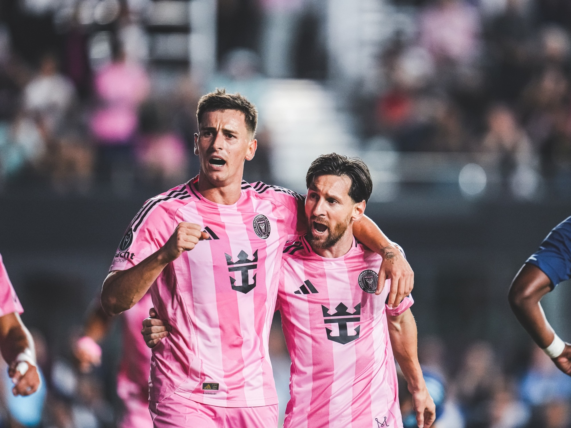 Inter Miami'de Messi ile birlikte oynayarak 'bir rüya' yaşayan ve Kulüpler Dünya Kupası için heyecanlı olan Kordobalı Tadeo Allende: "Elimizden gelenin en iyisini yapacağız."