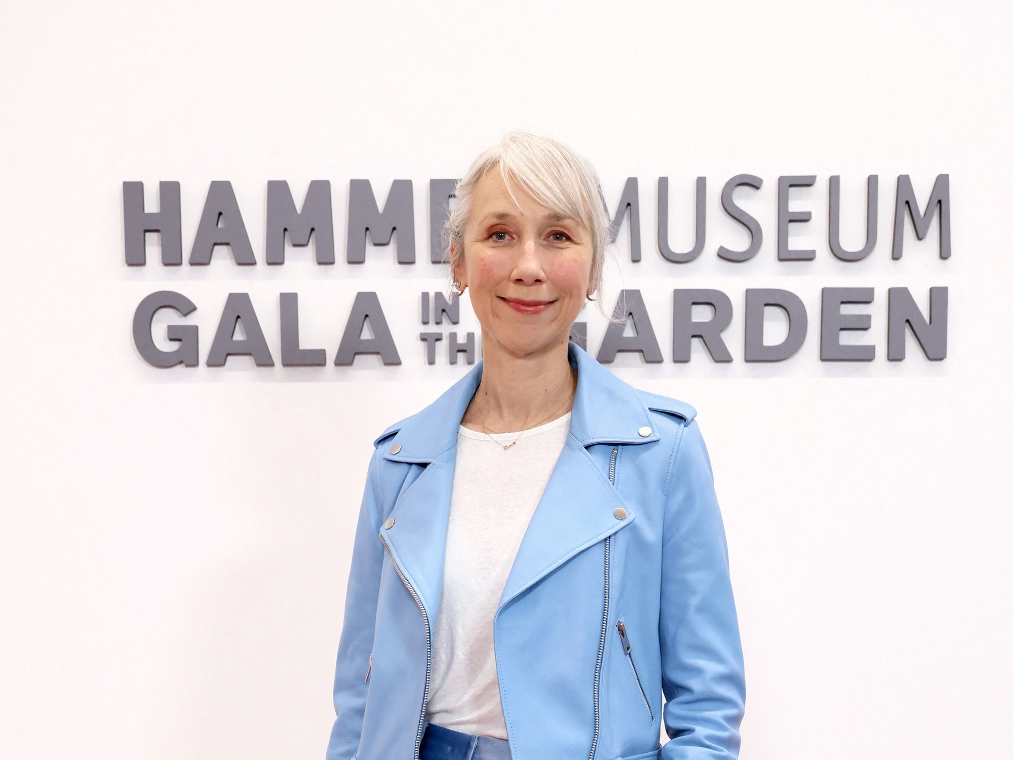 El universo de Alexandra Grant, la artista que enamoró a Keanu Reeves y hoy edita nuestra literatura