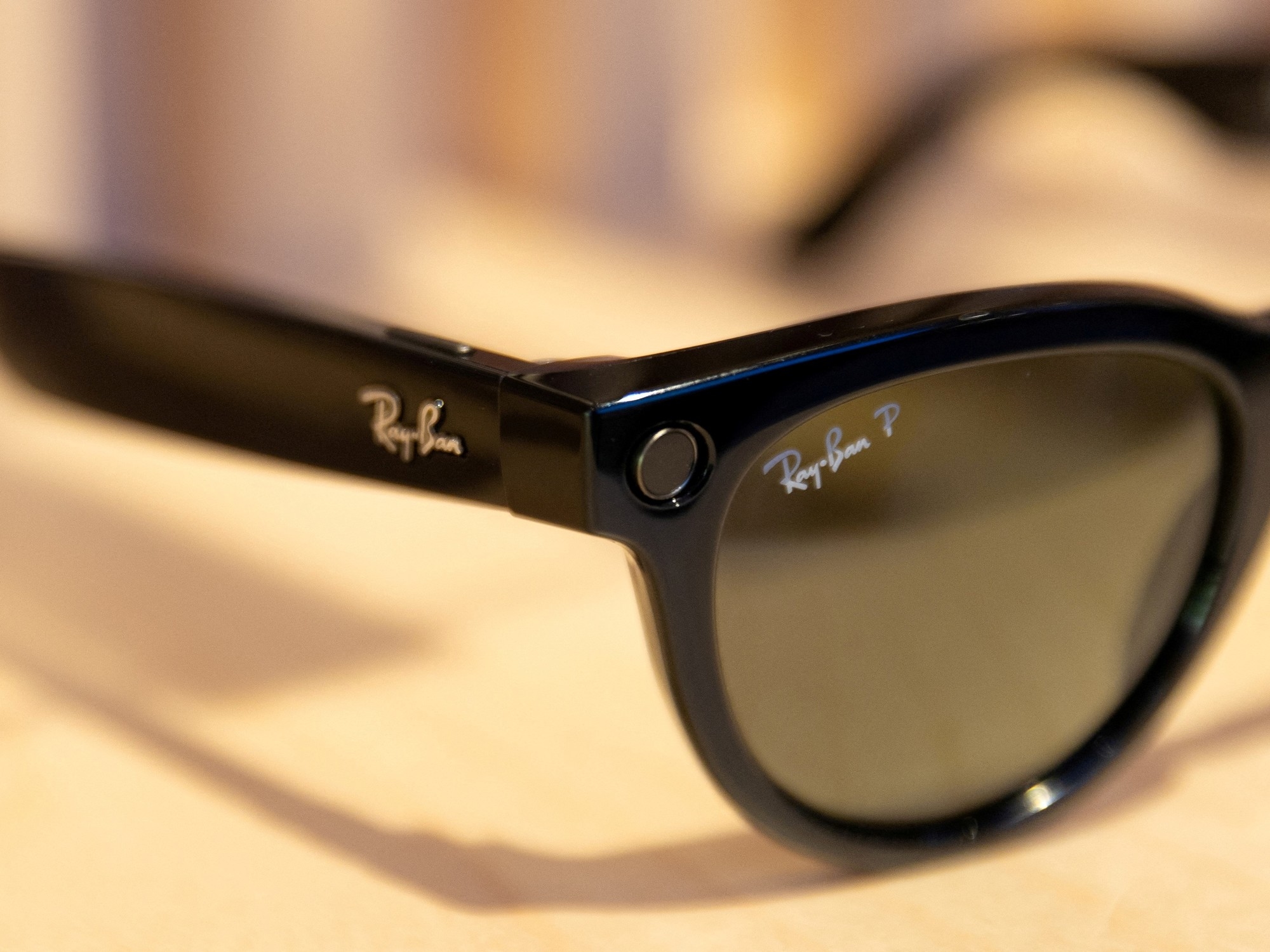 Ray-Ban Meta: Hoe de camerabril eruitziet die een arts gebruikte om zijn assistentschapsexamen te filmen en hoeveel hij kost.