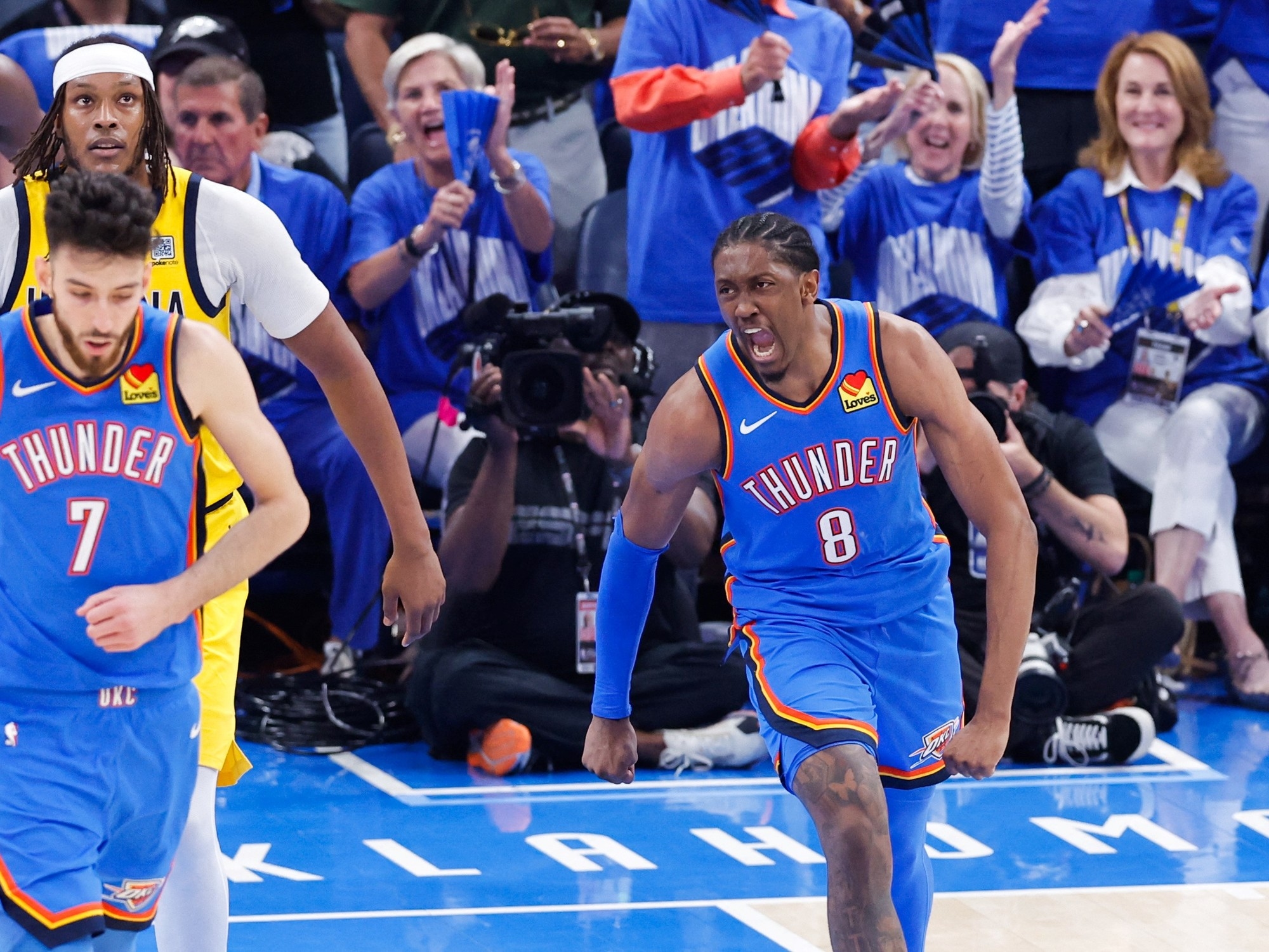 Oklahoma City Thunder, dramatik bir serinin ardından Indiana Pacers'ı yenerek NBA'in yeni şampiyonu oldu.