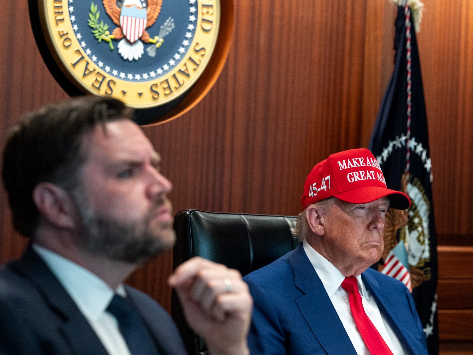 Recemos para que Donald Trump sobreviva los próximos años, pide Slavoj Žižek