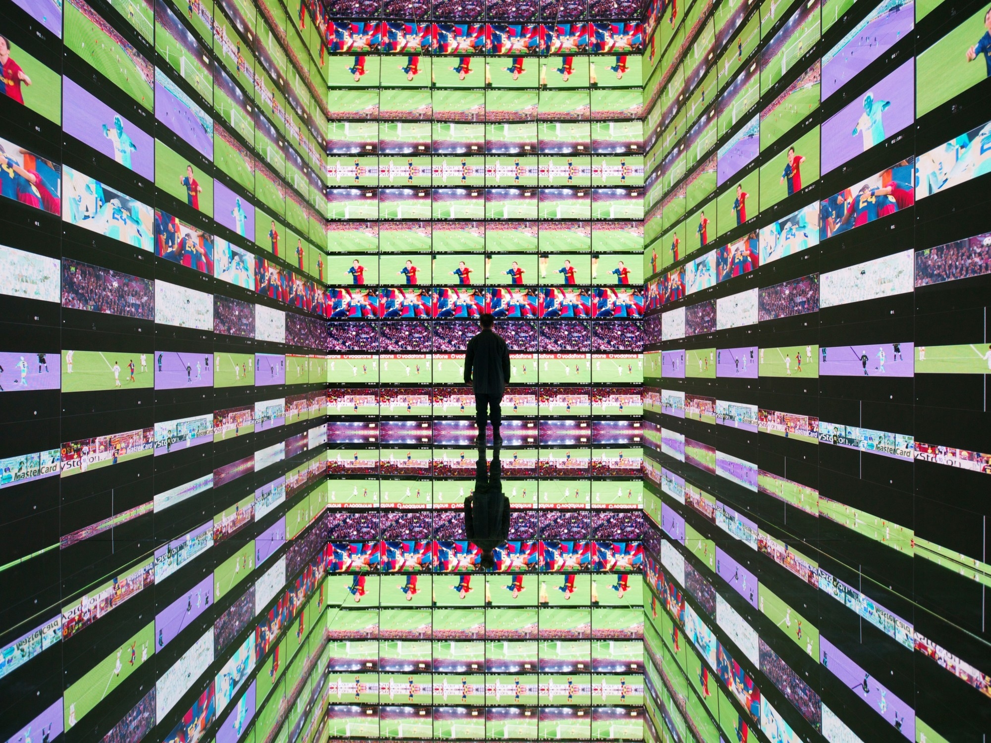 Refik Anadol + Messi, convocatoria al 2° Premio GCH y vacaciones en el Konex