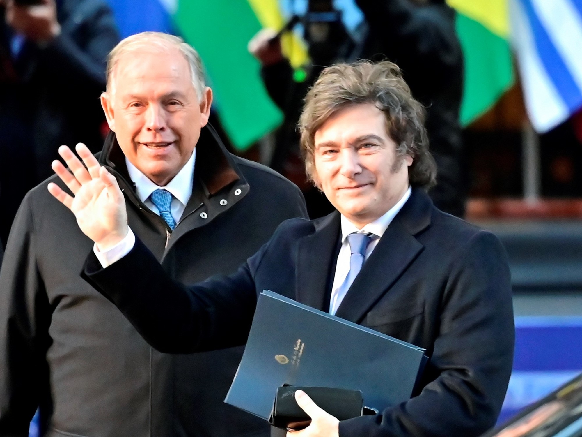 Napięcie wokół zmian w Ministerstwie Spraw Zagranicznych: nowy szef obszaru handlowego zostaje zastąpiony na stanowisku, a możliwe jest również odejście kluczowej osoby.