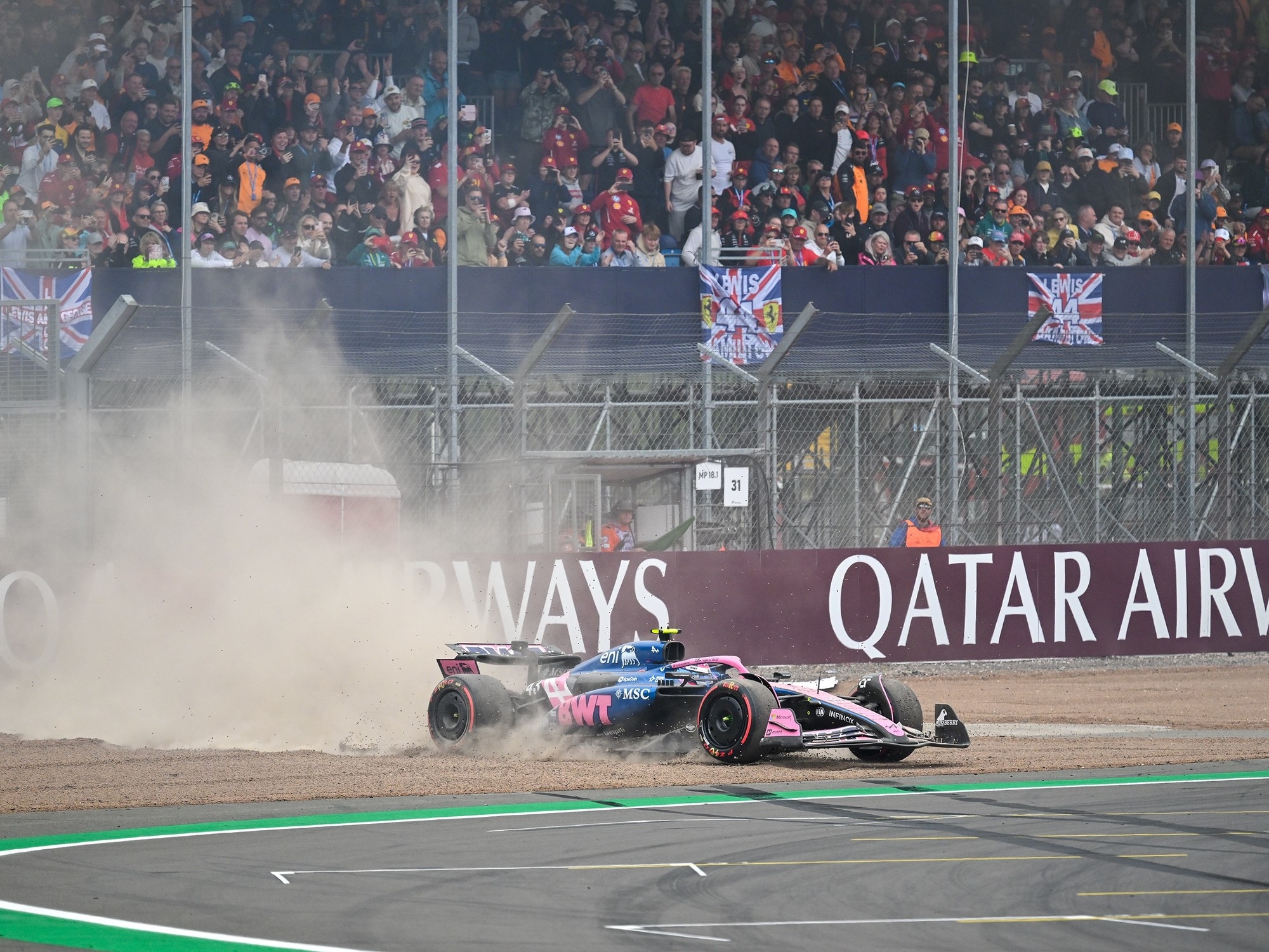 Franco Colapinto y un fin de semana negro en el GP de Gran Bretaña: un auto que no arranca y el peligroso acercamiento de Briatore con Toto Wolff