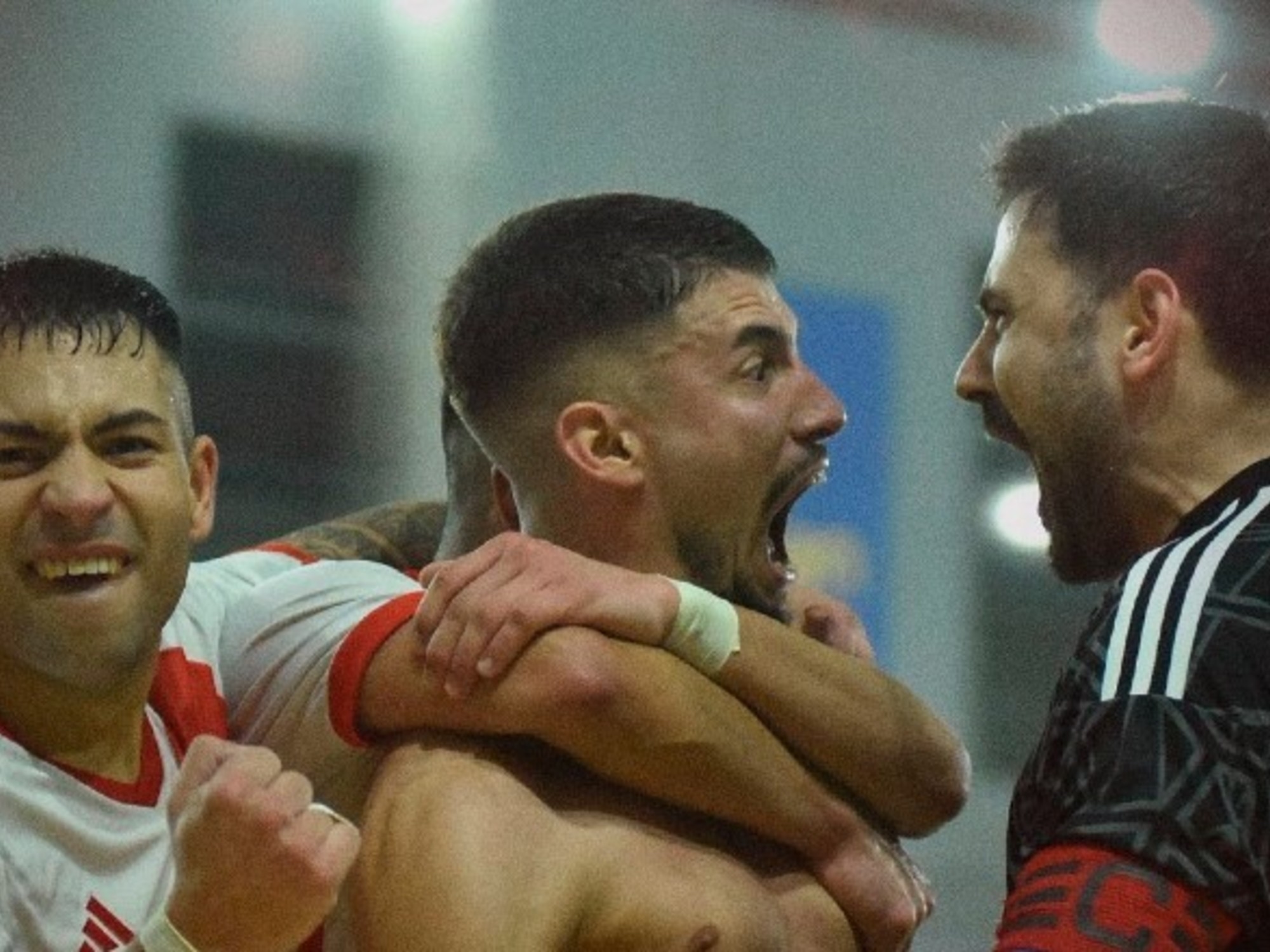 River vierde een feestje in La Boca: ze versloegen Xeneize in de zaalvoetbal Superclásico.