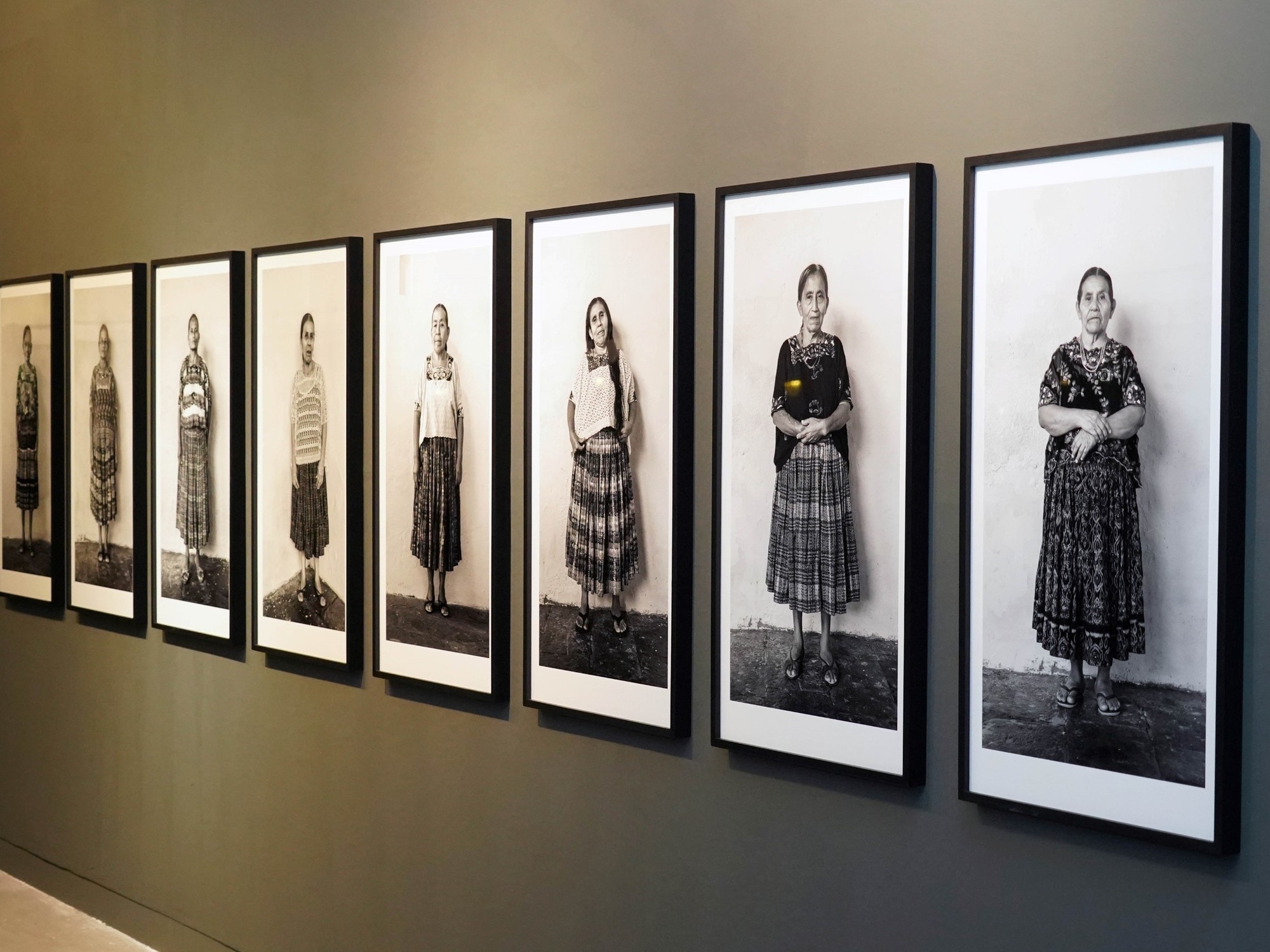 Paz Errázuriz i Adriana Lestido w Bienalsur: Dwie perspektywy omawiające pamięć i opór
