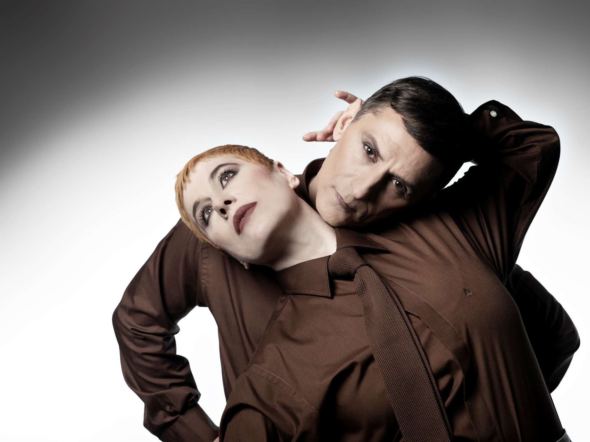Alejandra Radano y Carlos Casella: concierto performático en el Centro Cultural Borges