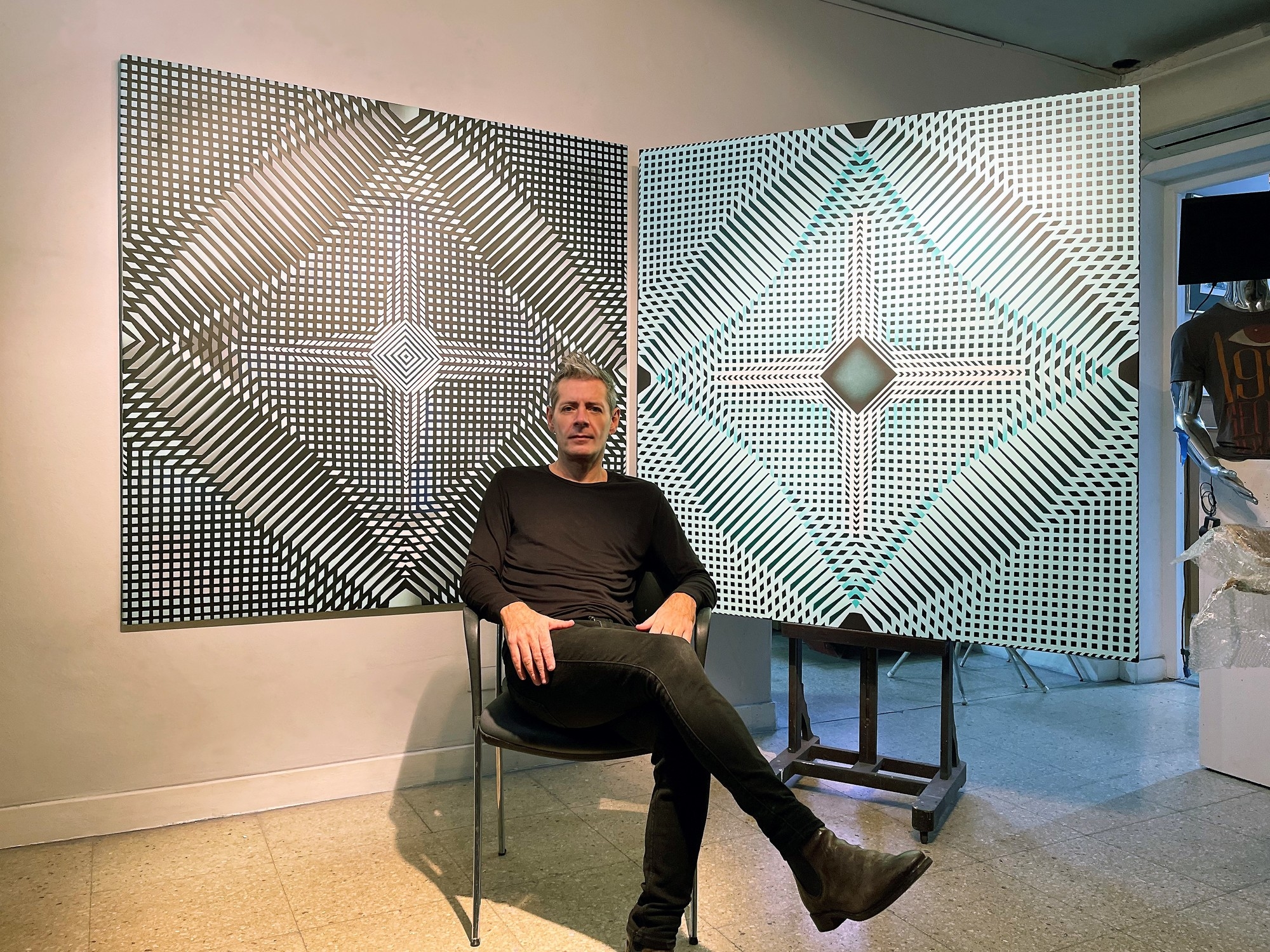 Cristian Mac Entyre: „Geometria to mój elegancki sposób mówienia o chaotycznych emocjach”.