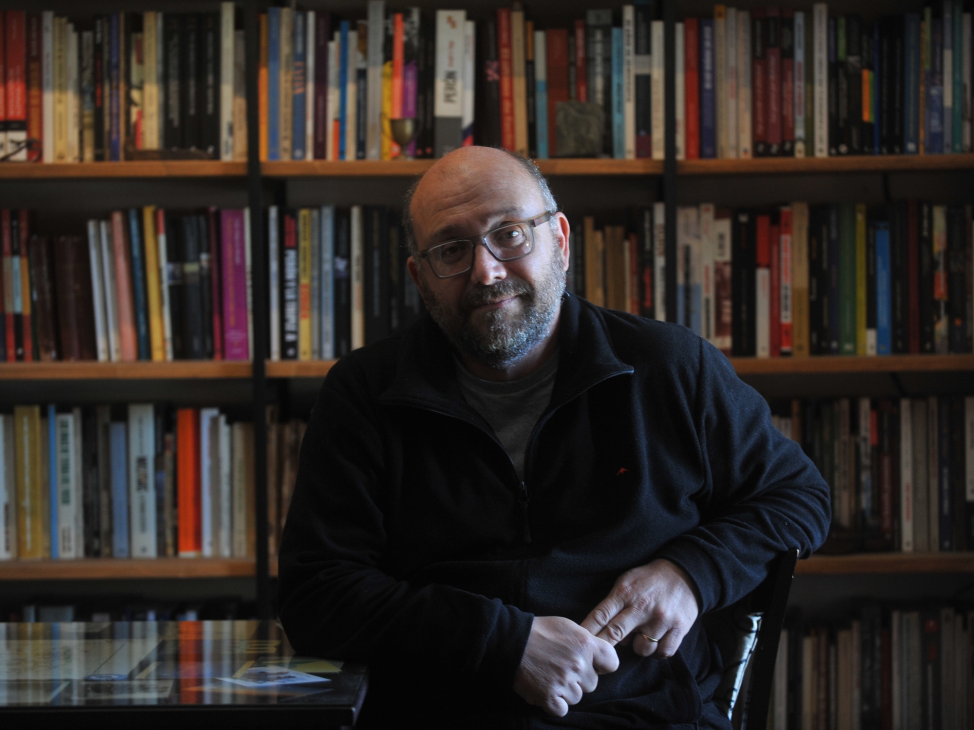 Federico Lorenz: “Vogliono brutalizzarci, ma dobbiamo resistere”.
