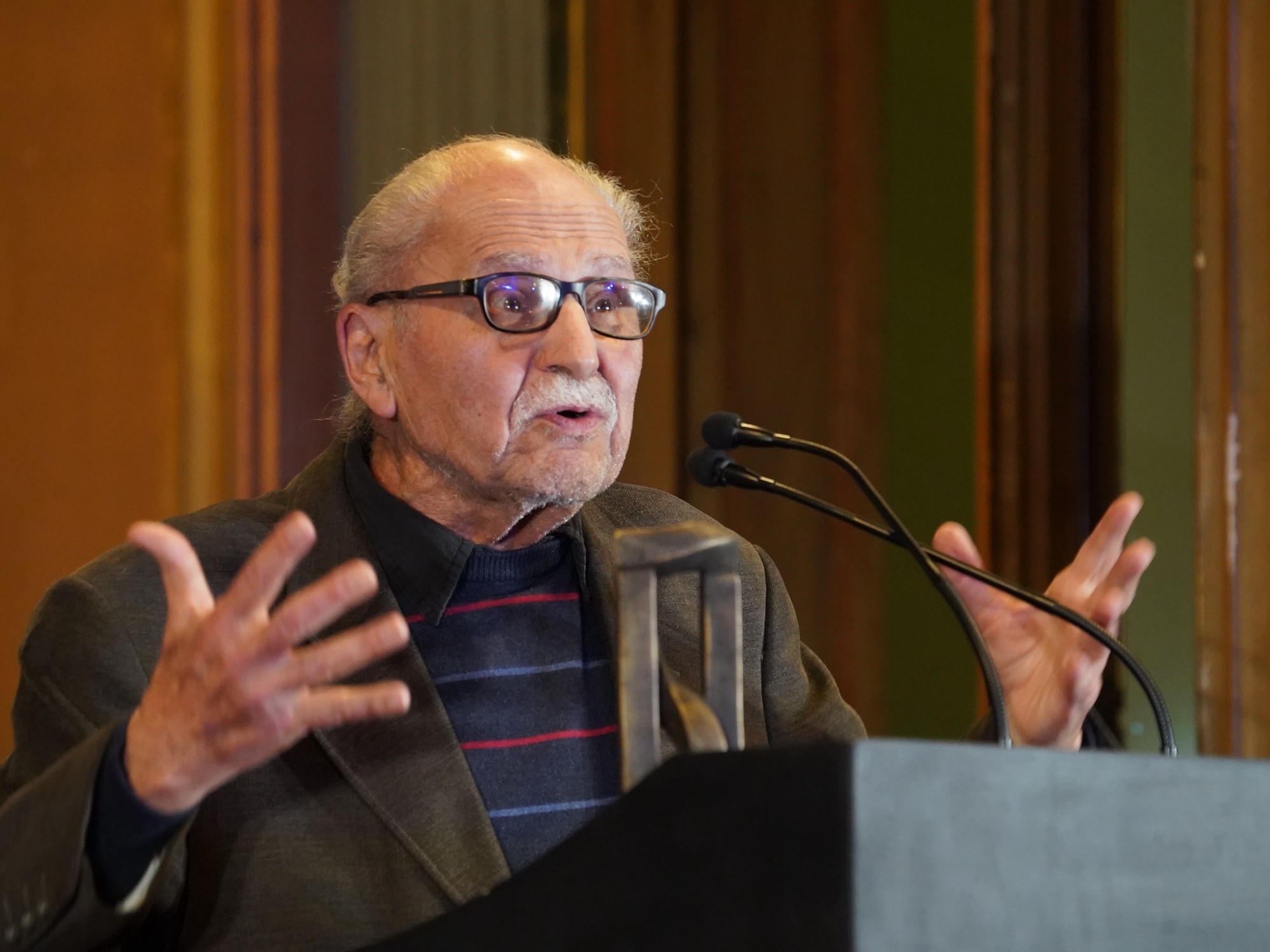 Ñ ​​​​Lifetime Achievement Award voor toneelschrijver Ricardo Halac, meester van het Argentijnse theater