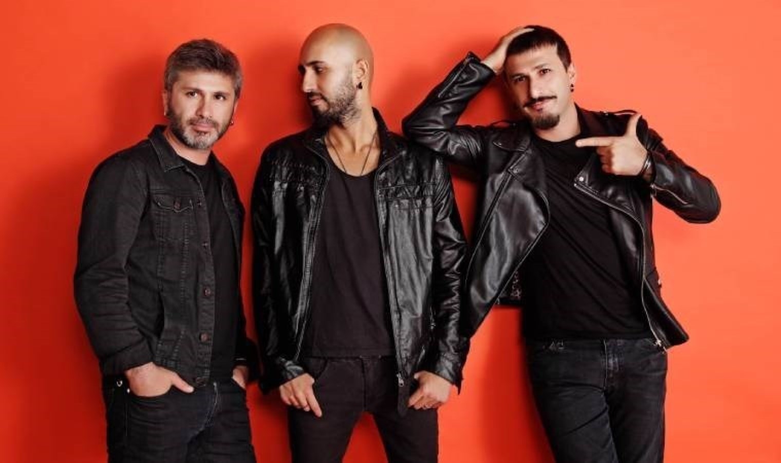 Wir sprachen mit Duru, dem Solisten der Band, die die Harbiye Open Air-Konzerte eröffnete: Seit 20 Jahren immer „Redd“