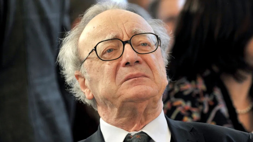 Der Pianist Alfred Brendel stirbt in London
