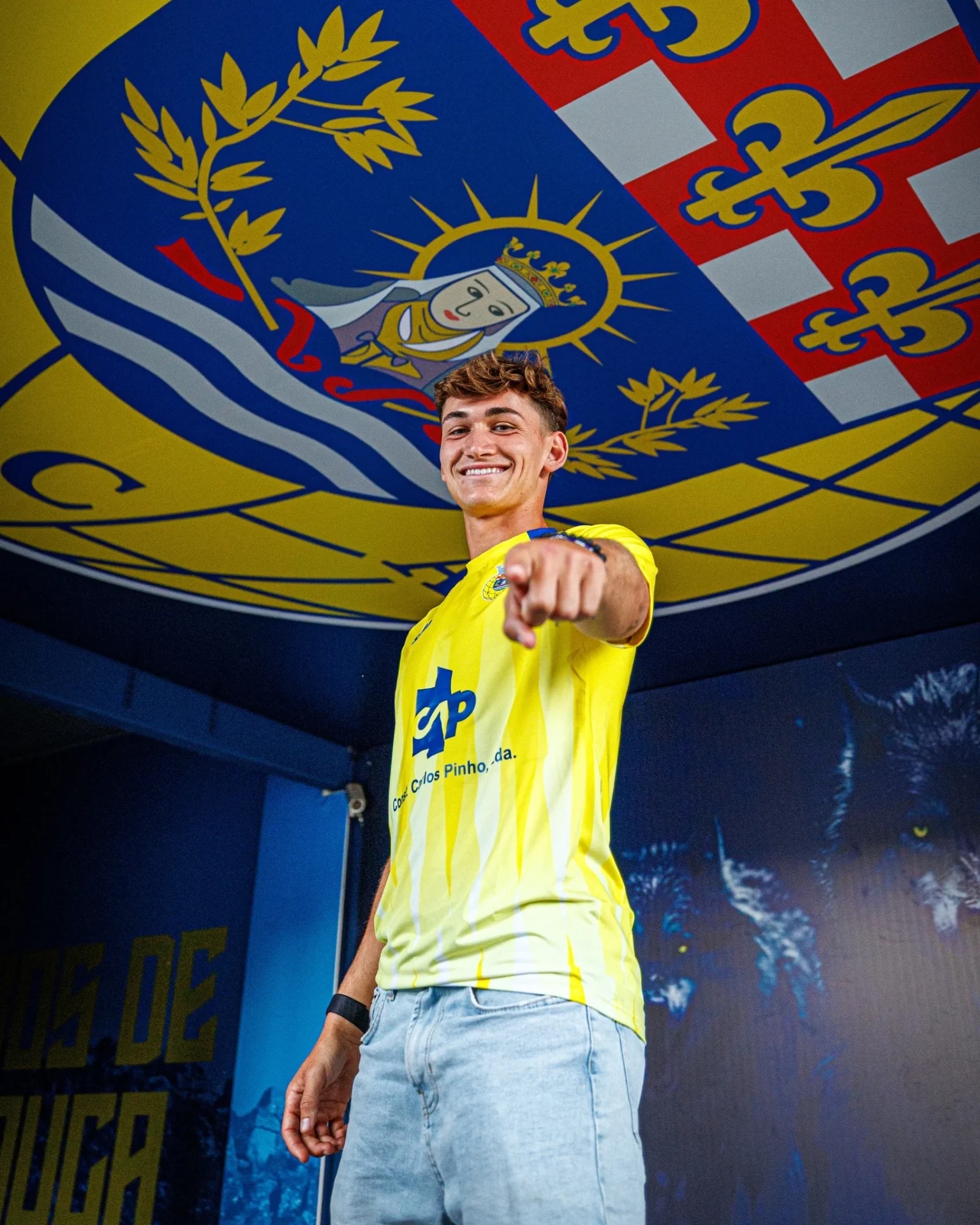 Mateo Flores reforça Arouca por empréstimo do Bétis
