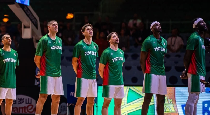 Portugal perde com Letónia e vai jogar apuramento com Estónia