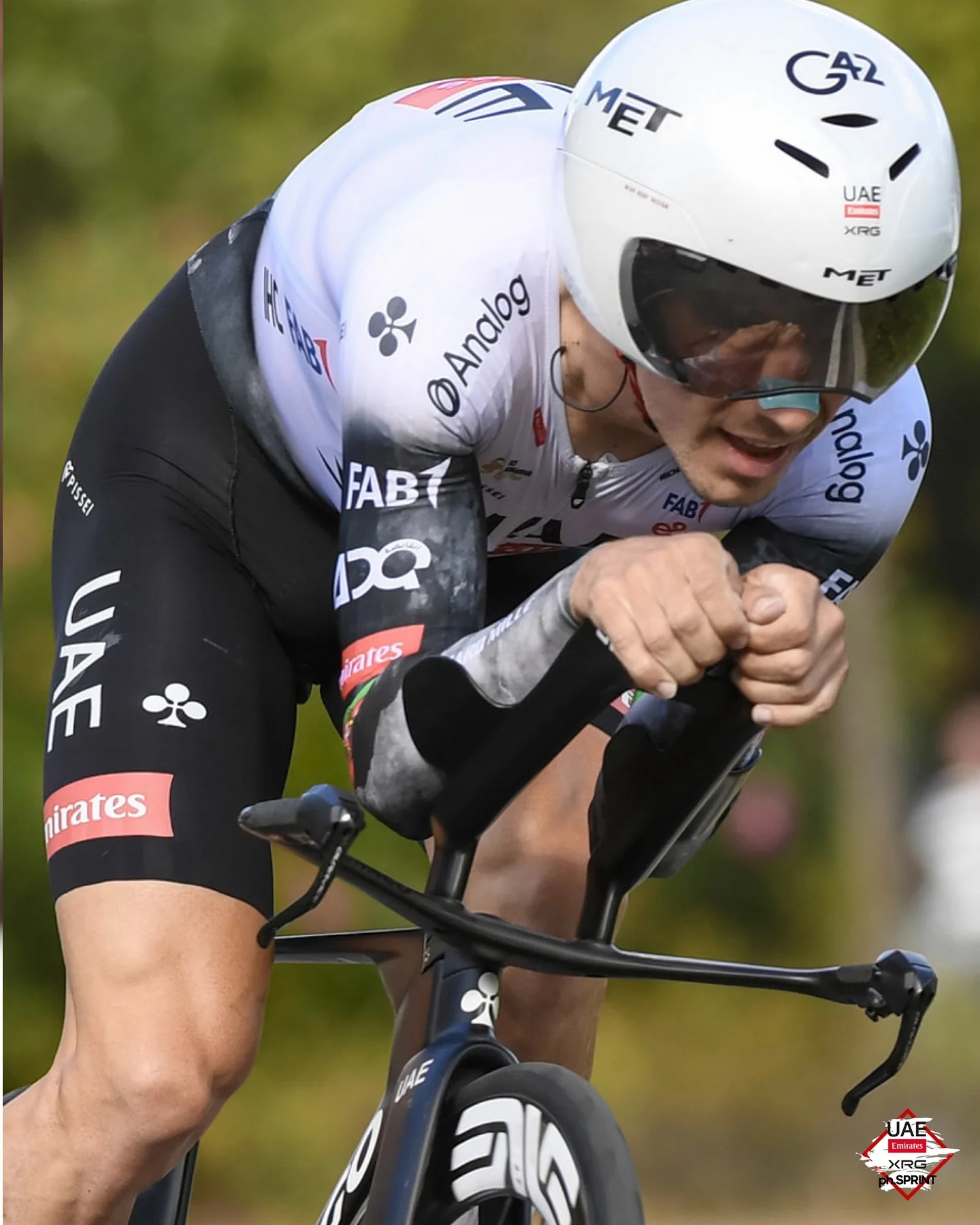 Ganna wins "chrono" and Almeida gains 10 seconds on Vingegaard
