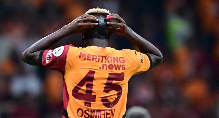 37 Tore, null Vereine: Warum steckte Osimhen fest?