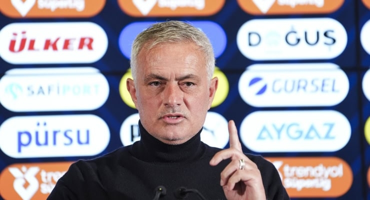 Mourinho : L'une des choses que Fenerbahçe doit faire est de faire face à la structure