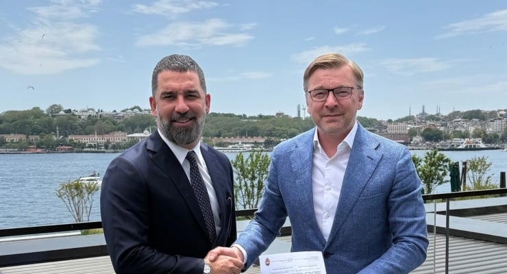 Arda Turan ist der neue Trainer von Schachtar Donezk