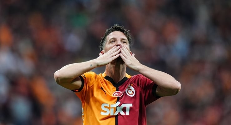 Galatasaray neemt afscheid van Dries Mertens