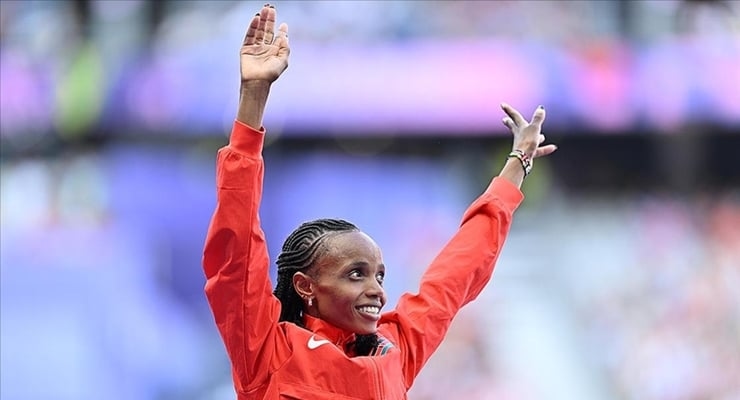 Récord mundial: Beatrice Chebet corre 5.000 metros en menos de 14 minutos