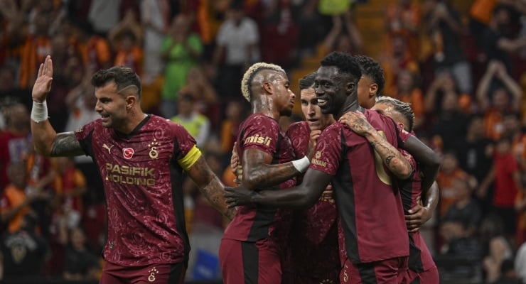 El Galatasaray anunció su plantilla para la Süper Lig: Cuesta, Nelsson y Frankowski son bajas