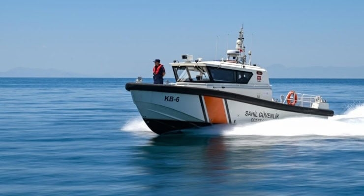 Barco con migrantes irregulares se hunde en Bodrum: Siete muertos