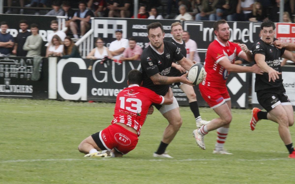Rugby, Fédérale 2 (quarter-final of the French championship): Nathan Thizon would like to play another Tour