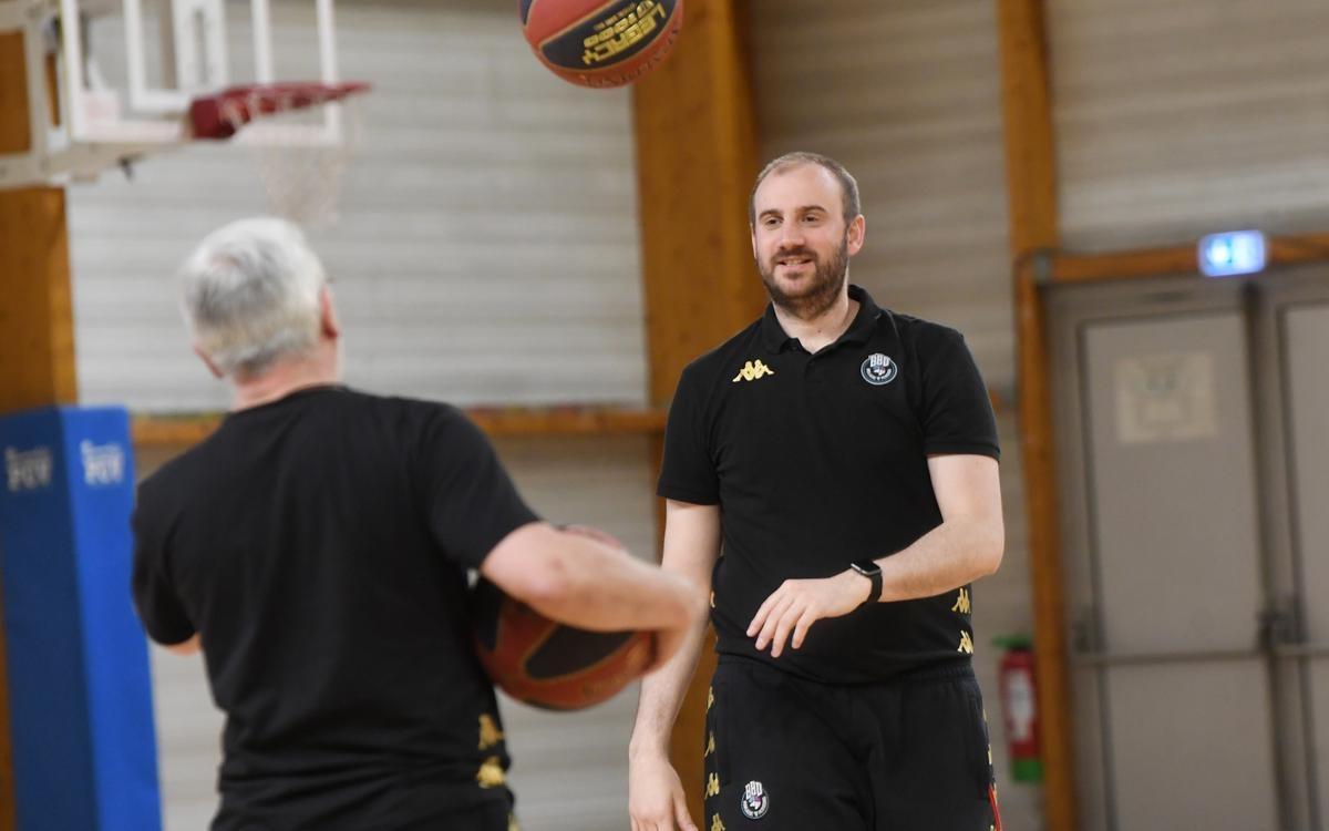¿Cuál es el programa de pretemporada?
¿De Boulazac baloncesto Dordoña?