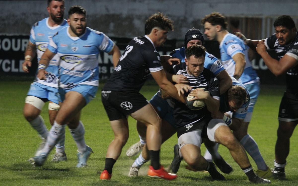 Rugby, Federal 1: Bergerac zaplątuje się w matę wejściową