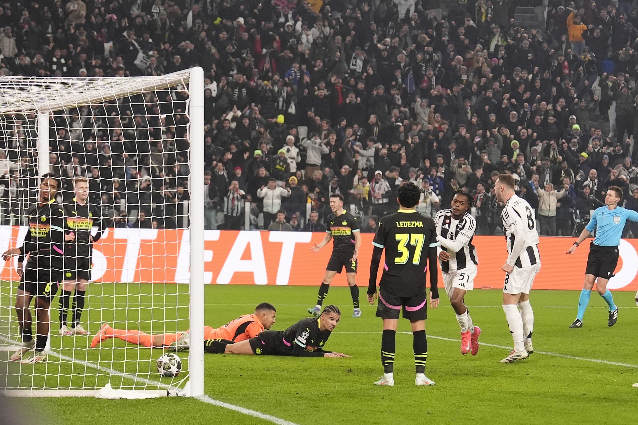 Juventus 2-1 PSV: drama de último momento y el PSV paga sus errores defensivos