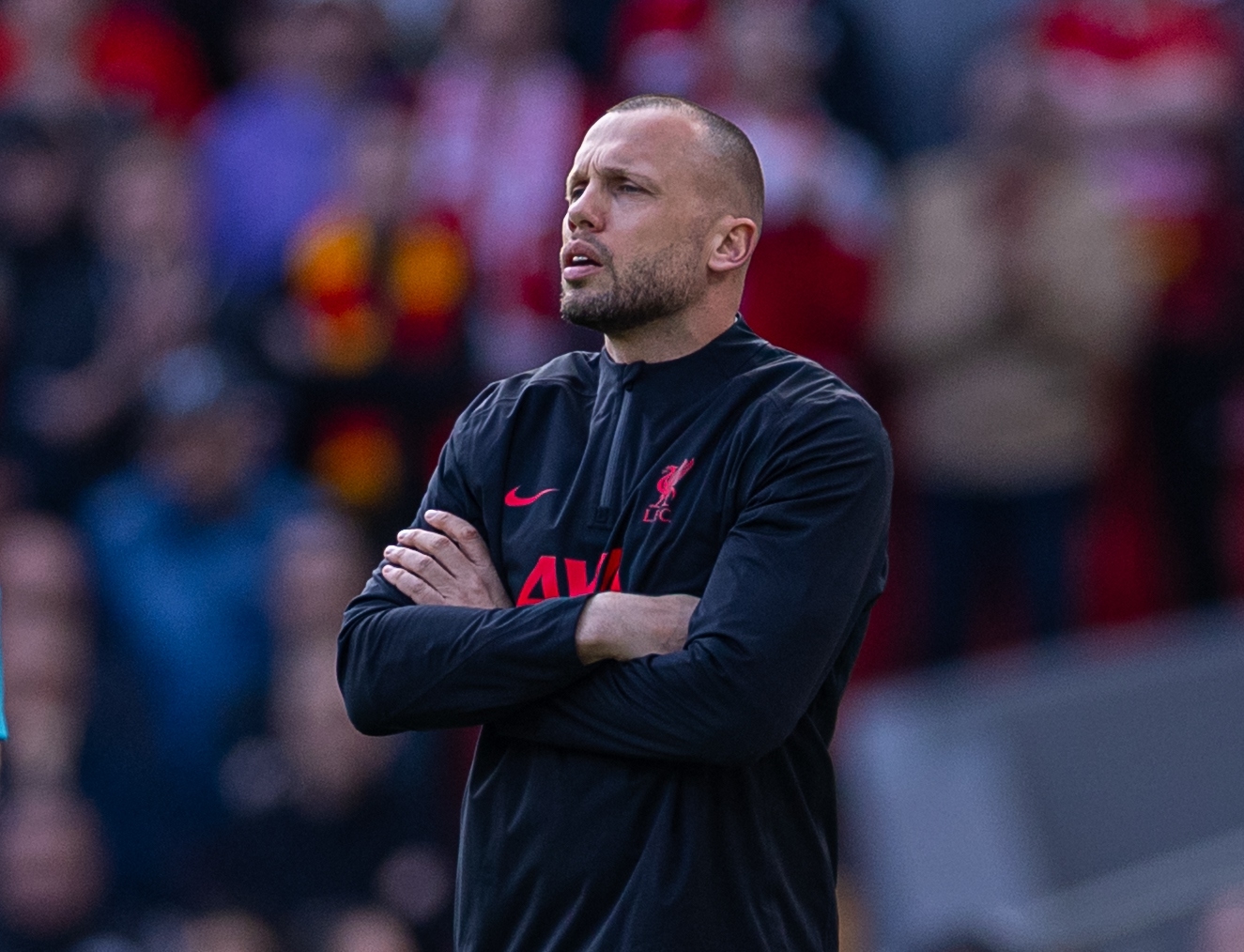 Heitinga deve retornar ao Ajax como sucessor de Farioli