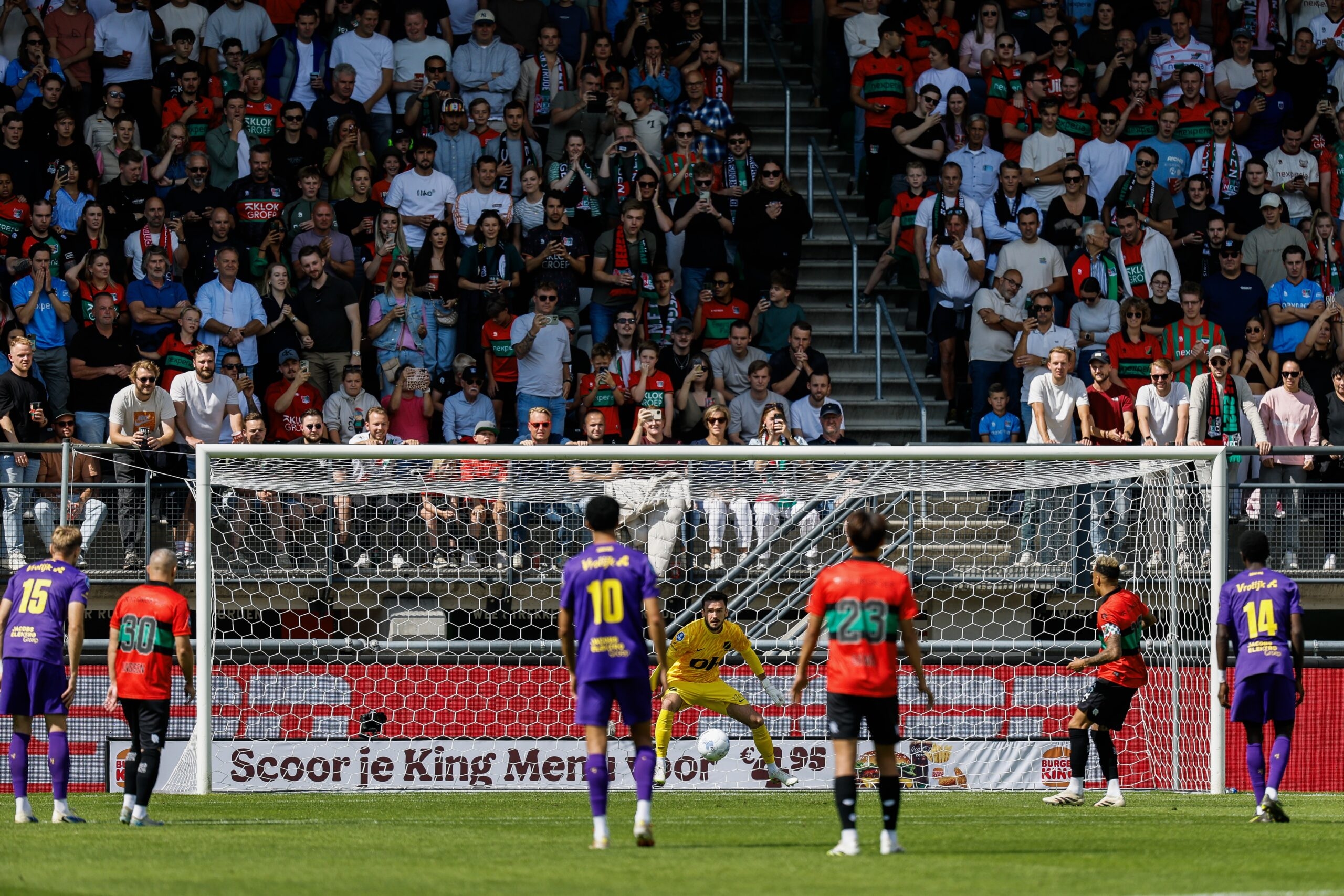 Líder da Eredivisie, o NEC conquista a terceira vitória consecutiva contra o NAC