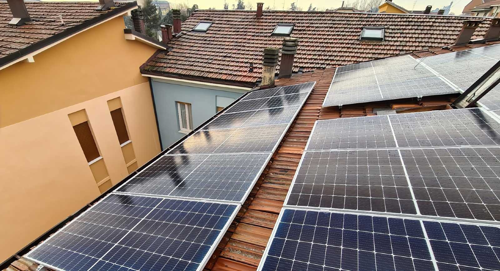 Dochód z energii 2025: Ponad 50 MW energii fotowoltaicznej dla rodzin o niskich dochodach. Praktyczny przewodnik po składaniu wniosków.