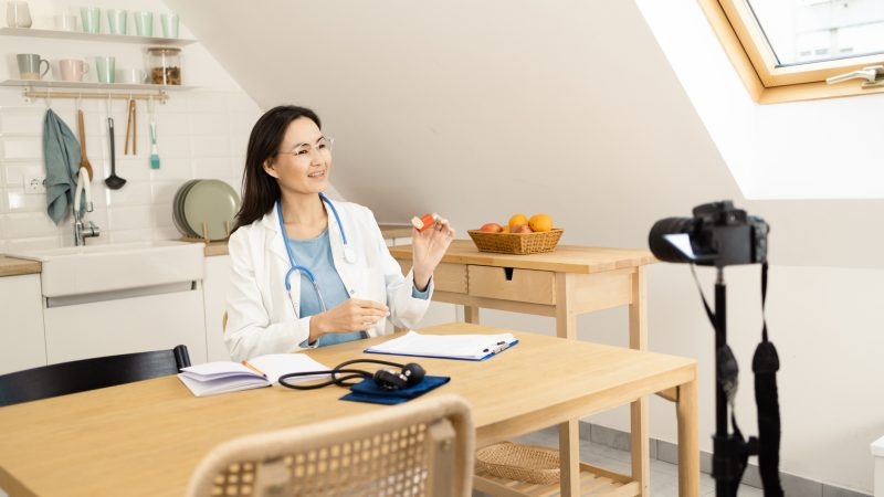 Medfluencer: Bir doz şöhret, tavsiye ve yan etkiler?