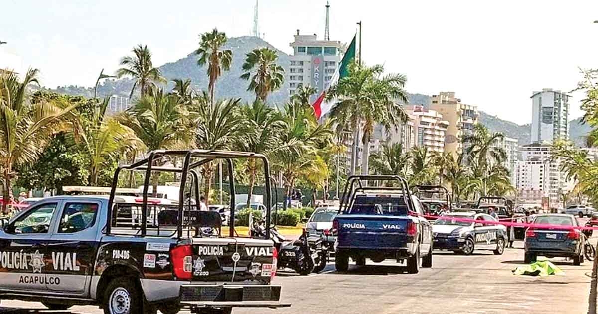 Police commander in Acapulco executed in the middle of the Miguel Alemán coast