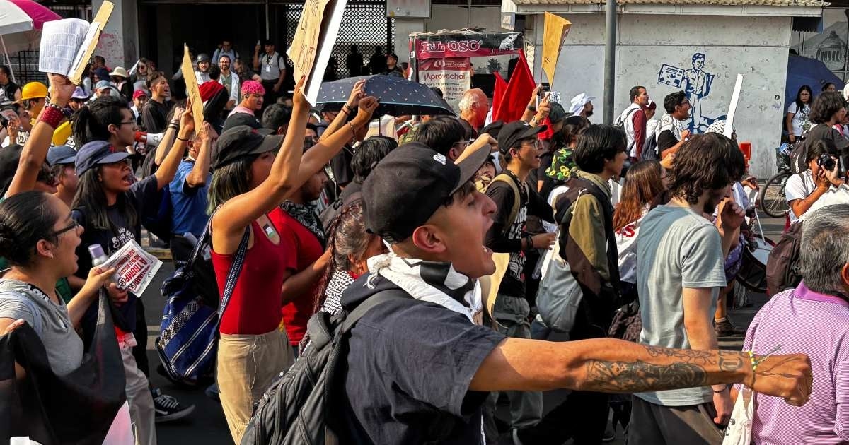 El Halconazo'dan 54 yıl sonra Mexico City'de yürüyüş böyle yaşandı.