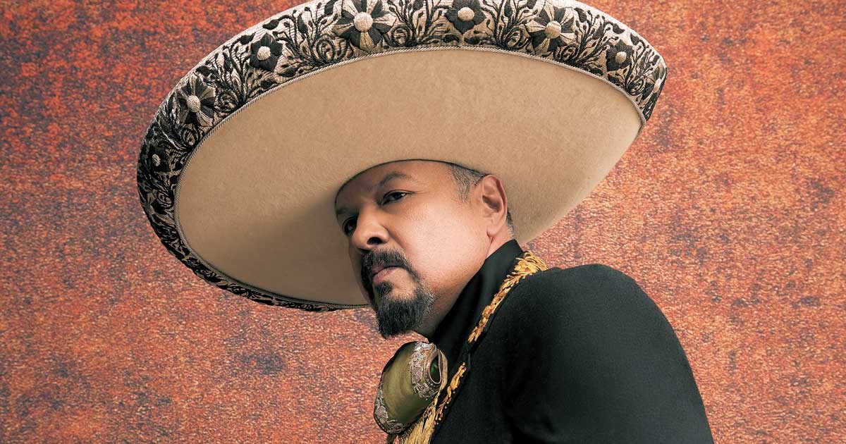 Pepe Aguilar define su propia suerte y honra sus raíces en nuevo disco