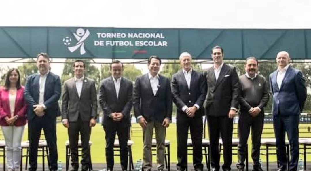 Mario Delgado inaugure la phase finale du Tournoi national de football scolaire