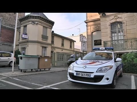Colombes (92). Fuhuş yüzünden çıkan bir anlaşmazlıkta bir kadın bıçaklanarak öldürüldü ve 3 kişi yaralandı.