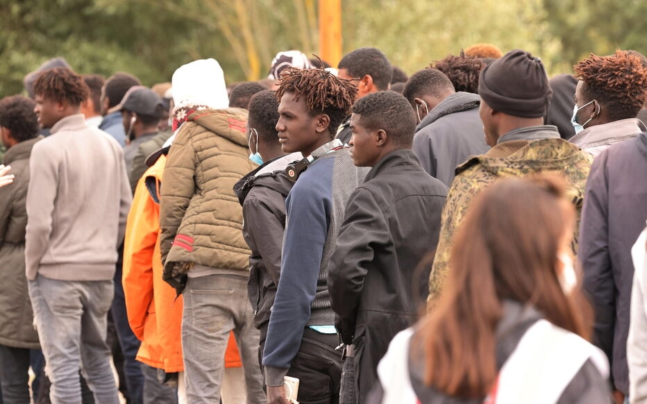 Calais (62). Corpo de migrante morto a facadas encontrado num campo