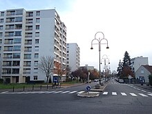 Loiret: Orléans yakınlarında saat 02.00'de 16 yaşında bir çocuk vurularak öldürüldü.