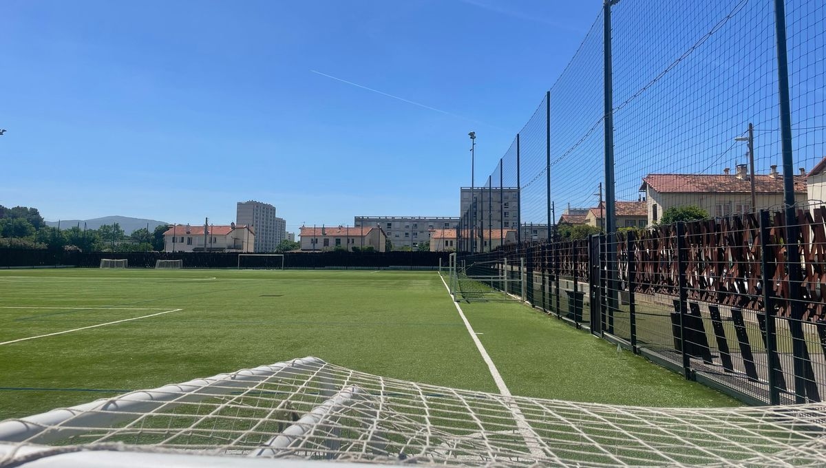 Marseille: Stadium guard and his son beaten by players: "We were just trying to survive"